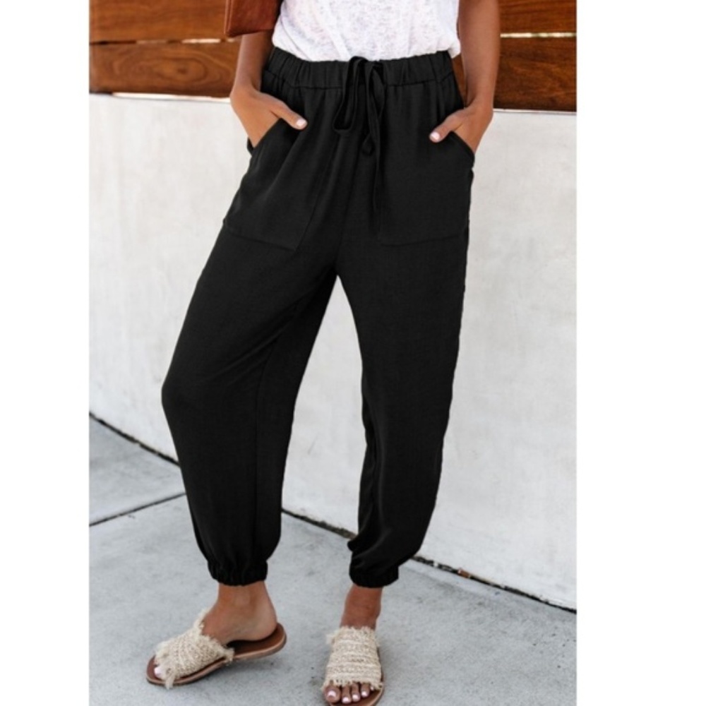 Black On The Run Pocketed Pants